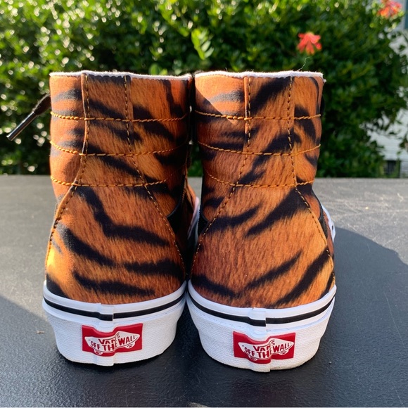 VANS SK8-HI TAPERED 'YEAR OF THE TIGER' Shoes Men’s Size 8 Women’s Size 9.5. - Picture 3 of 6